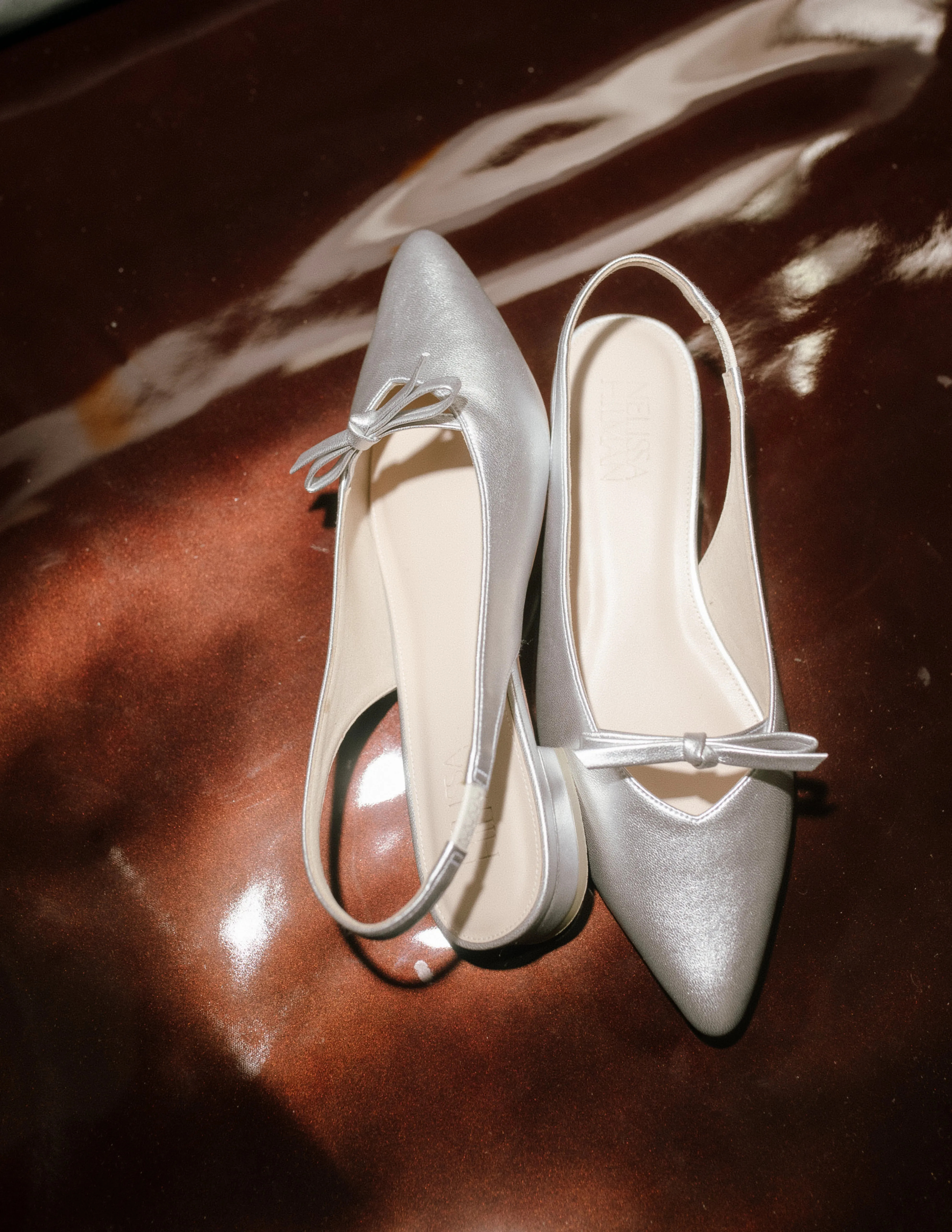 Shae Ribbon Pointy Flat Mules (Silver)