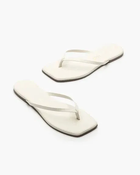 Square Toe Lily